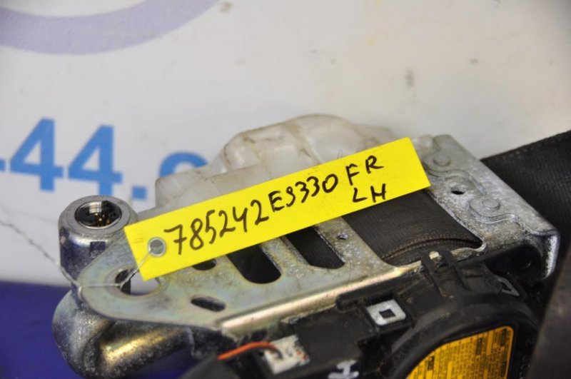 Ремень безопасности передний левый ES300 ES330 01-06