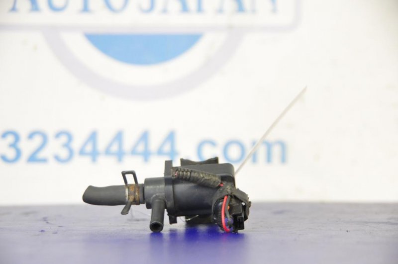 Клапан электромагнитный (вакуумный) LEXUS GS350 GS300 05-11 136200-2771 Б/У