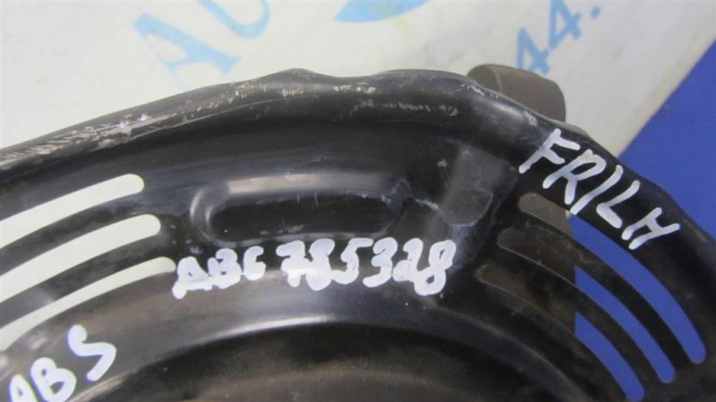 Ступица передняя левая MITSUBISHI GALANT 03-12