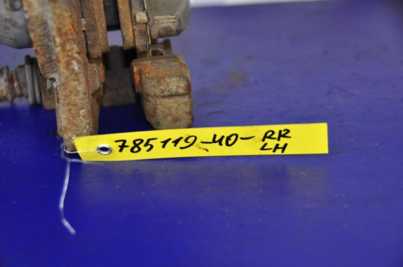 Суппорт тормозной задний левый CAMRY 40 06-11