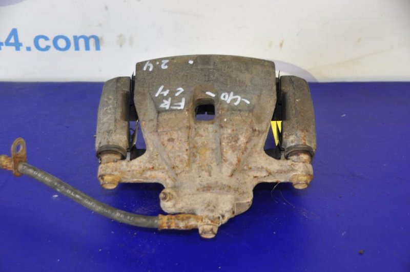 Суппорт тормозной передний левый CAMRY 40 06-11