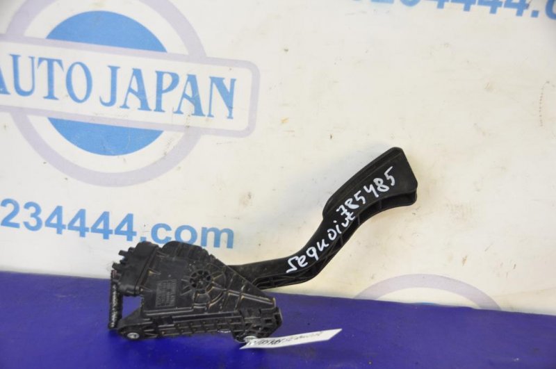 Педаль газа SEQUOIA 01-07