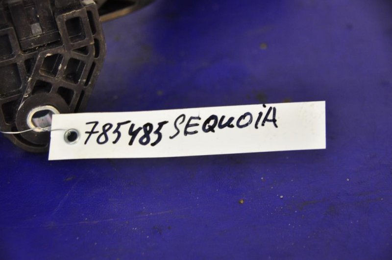 Педаль газа SEQUOIA 01-07