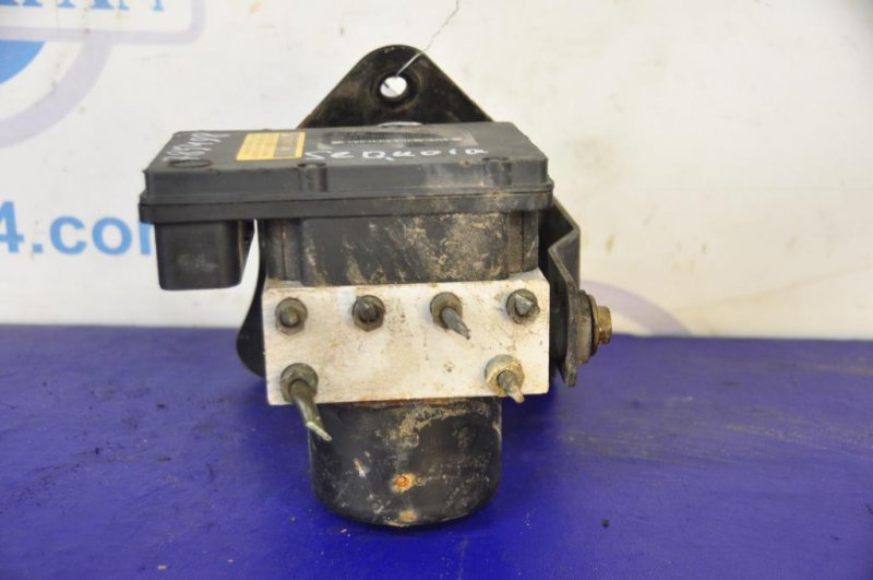 Блок ABS TOYOTA SEQUOIA 08-17 89541-0C060 Б/У