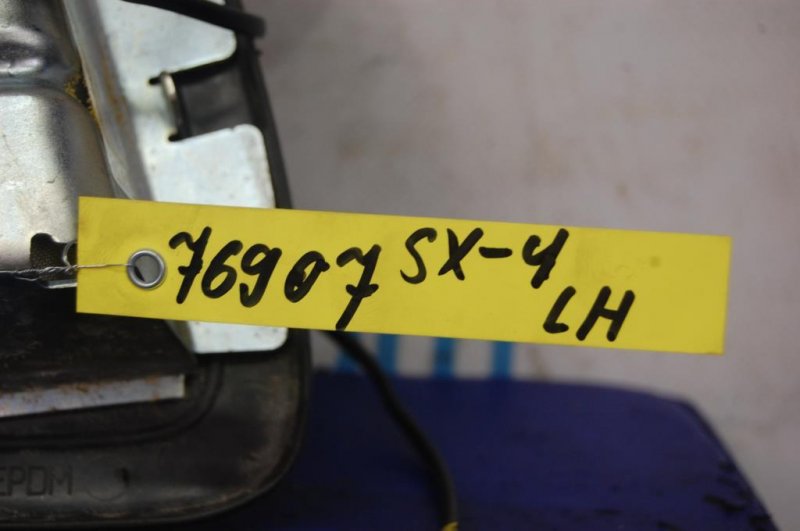 Подушка безопасности в сиденье передняя левая SX4 06-13