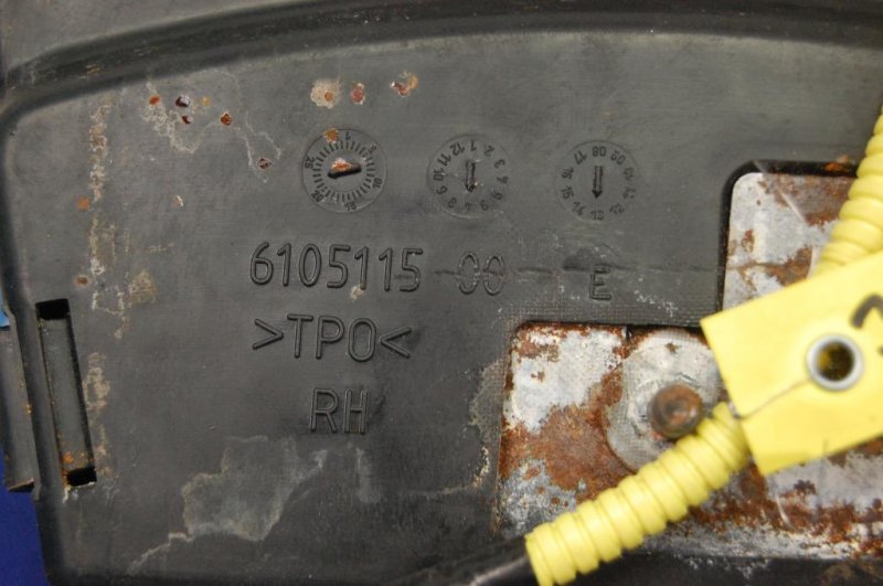 Подушка безопасности в сиденье правая SUBARU OUTBACK 09-14 BR