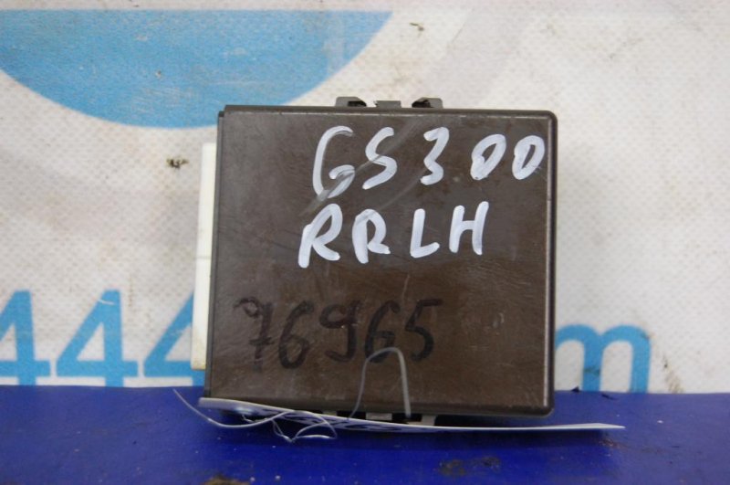 Блок управления центральным замком LEXUS GS350 GS300 05-11 89225-30010 Б/У