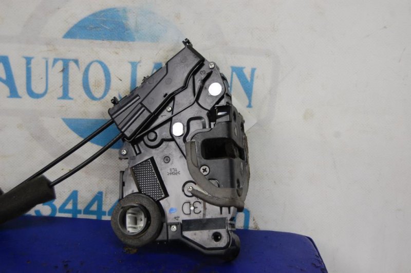 Замок двери передний левый LEXUS GS350 GS300 05-11 69040-30A40 Б/У