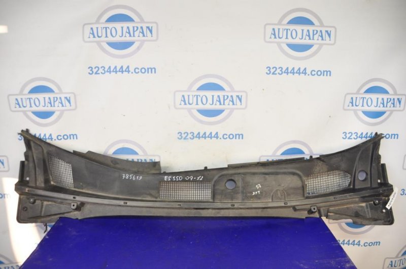 Пластик под лобовое стекло / Жабо LEXUS ES350 06-12 55781-33260 Б/У