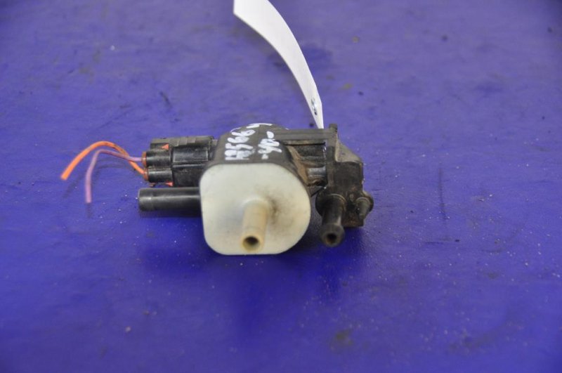 Клапан электромагнитный (вакуумный) TOYOTA CAMRY 40 06-11