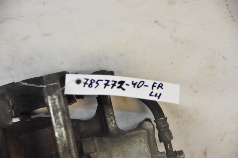 Суппорт тормозной передний левый TOYOTA CAMRY 40 06-11