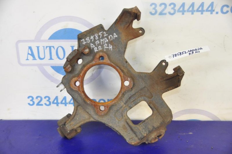 Цапфа задняя правая NISSAN QX56 / TITAN / ARMADA 04-16 43018-7S000 Б/У