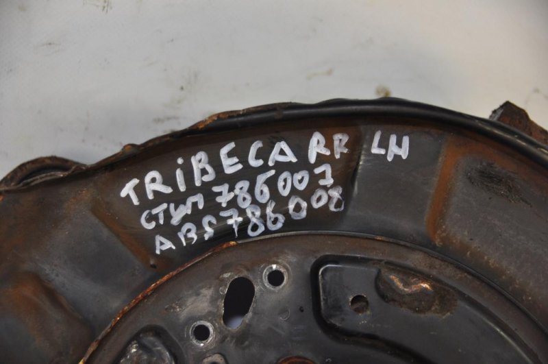 Цапфа задняя левая SUBARU TRIBECA B9 05-07