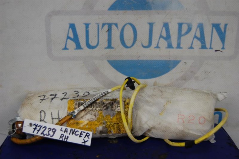 Подушка безопасности в сиденье правая MITSUBISHI LANCER X 10 07-15 6901A512XC Б/У