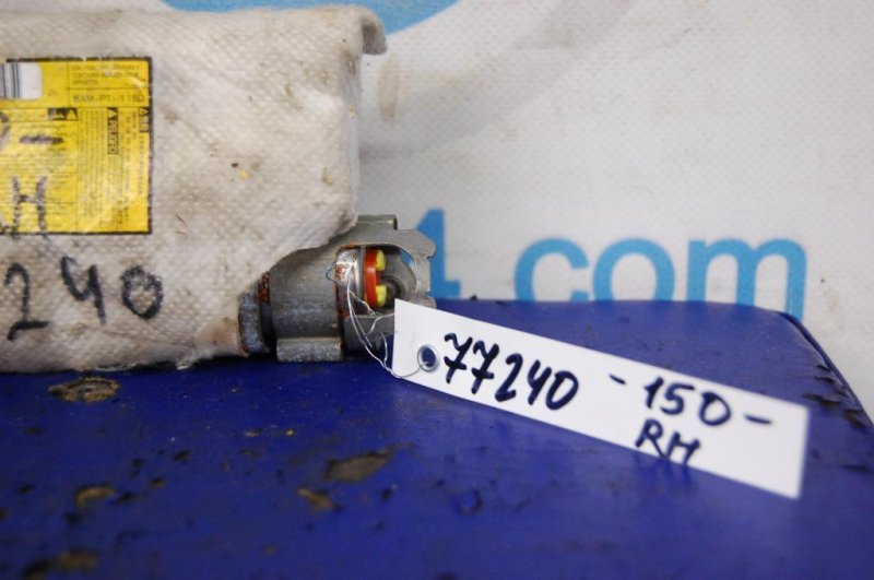 Подушка безопасности в сиденье правая COROLLA 150 06-13