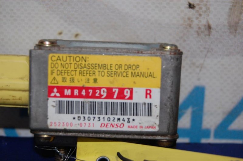 Датчик удара PAJERO 99-06 Датчик удара PAJERO 99-06