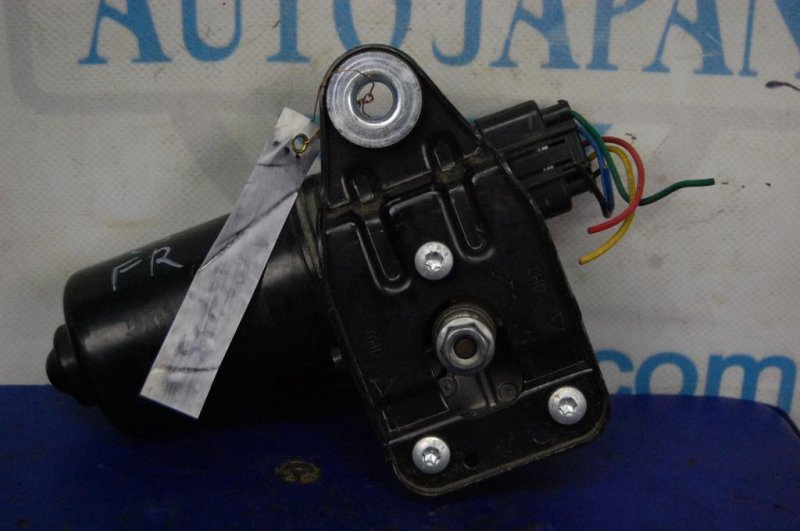 Запчасть моторчик стеклоочистителя передний KIA PICANTO SA 04-10 Б/У Моторчик стеклоочистителя передний KIA PICANTO SA 04-10 Б/У