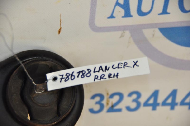 Рычаг задней подвески продольный задний правый MITSUBISHI LANCER X 10 07-15