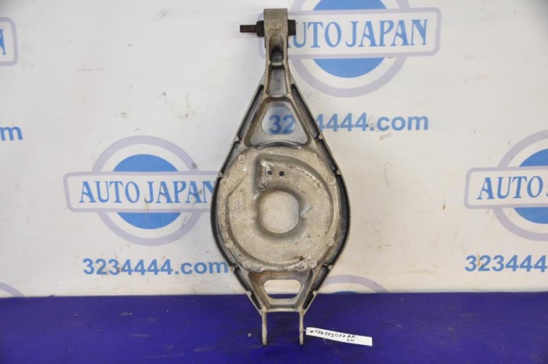 Рычаг задней подвески поперечный нижний задний левый INFINITI M35/M45 04-10 Рычаг задней подвески поперечный нижний задний левый INFINITI M35/M45 04-10