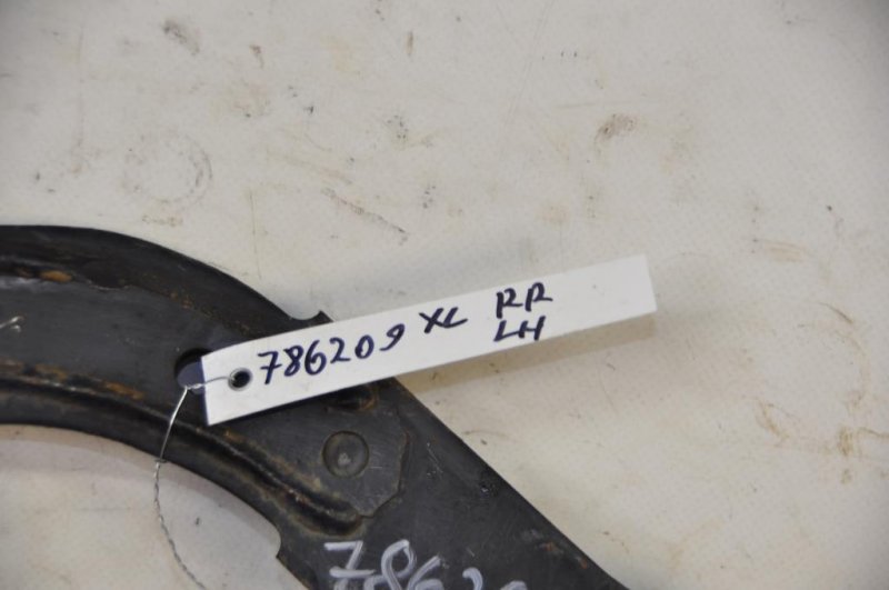 Рычаг задней подвески поперечный верхний задний левый MITSUBISHI OUTLANDER XL 05-13