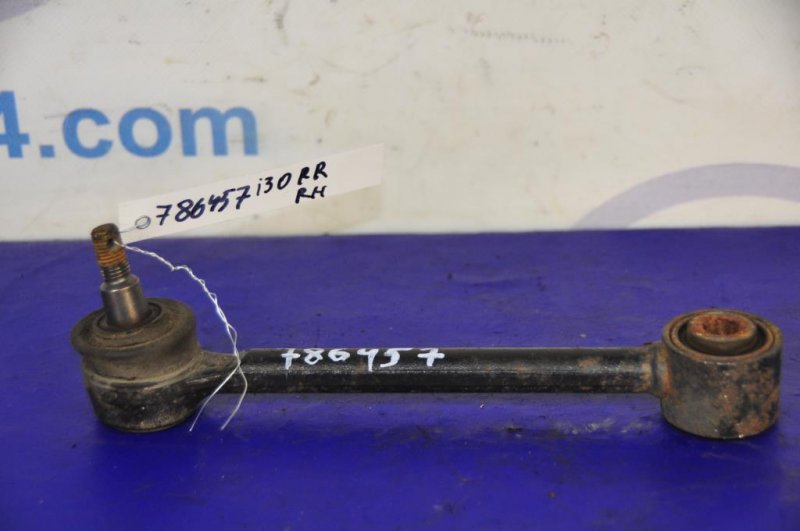 Рычаг задней подвески поперечный нижний задний правый HYUNDAI I30 FD 07-12 55250-2H000 Б/У