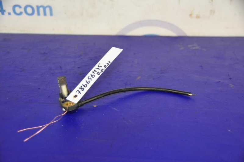 Запчасть датчик abs задний правый INFINITI M35/M45 04-10 47900-EG000 Б/У Датчик ABS задний правый INFINITI M35/M45 04-10 47900-EG000 Б/У