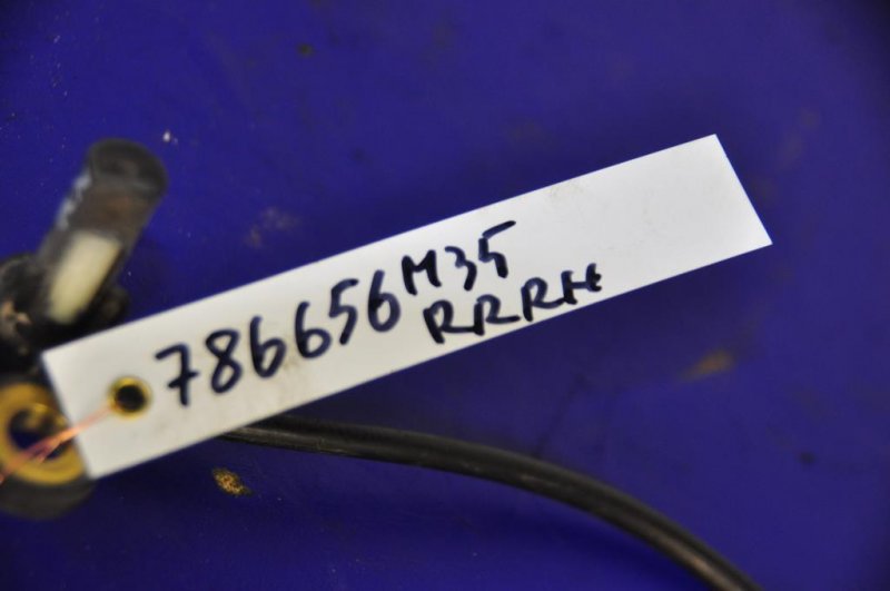 Датчик ABS задний правый M35/M45 04-10 Датчик ABS задний правый M35/M45 04-10