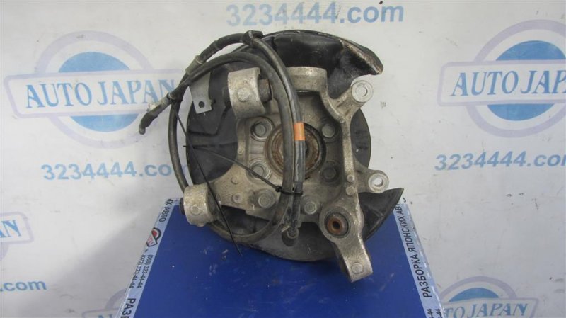 Ступица задняя левая INFINITI M35/M45 04-10