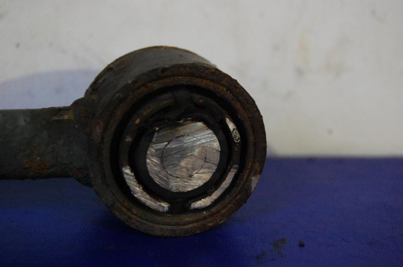 Рычаг задней подвески поперечный нижний задний правый HONDA ACCORD CL7 / TSX 03-08 Рычаг задней подвески поперечный нижний задний правый HONDA ACCORD CL7 / TSX 03-08