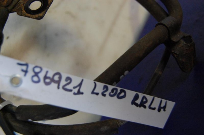 Датчик ABS задний левый L200 06-14 Датчик ABS задний левый L200 06-14