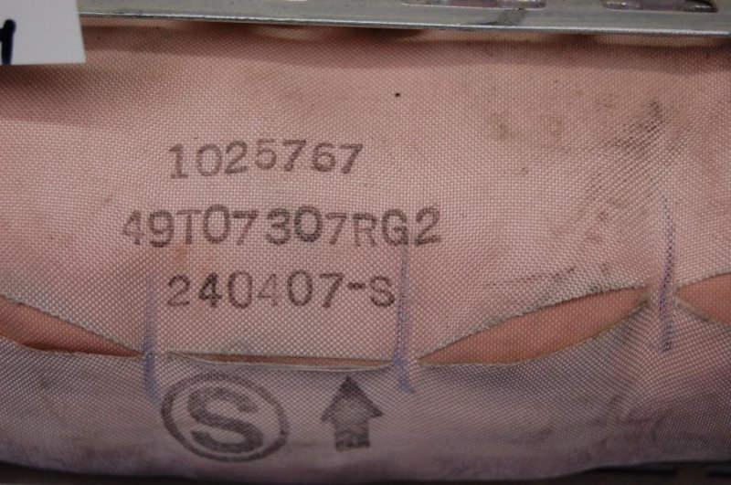 Подушка безопасности пассажира INFINITI M35/M45 04-10