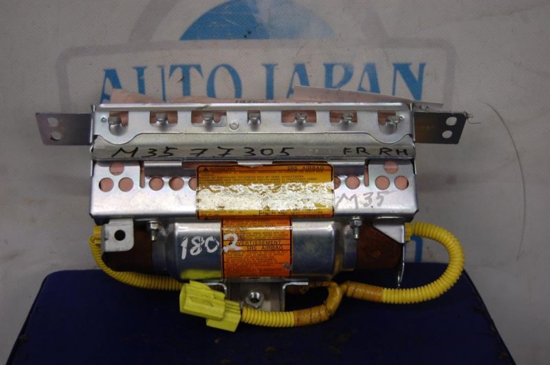 Подушка безопасности пассажира M35/M45 04-10