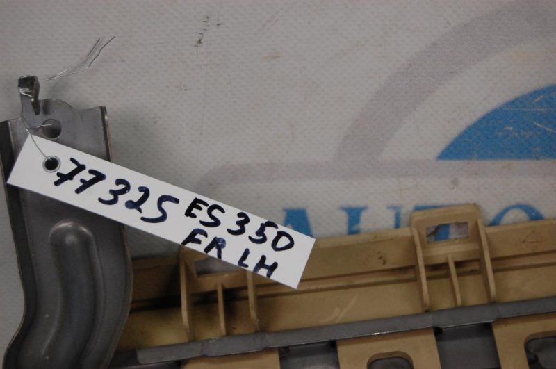 Подушка безопасности в колени INFINITI M35/M45 04-10