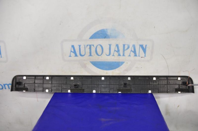 Накладка порога внутрення передняя левая INFINITI EX35(37) 07-12