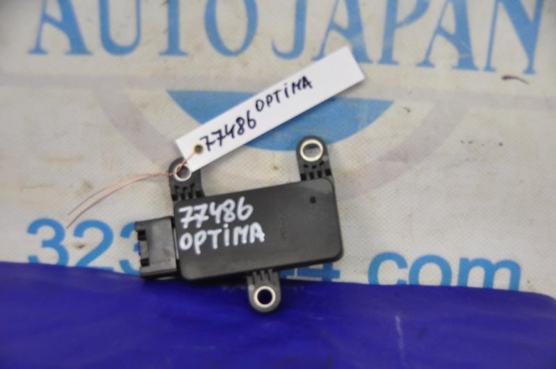 Запчасть датчик угла поворота руля KIA OPTIMA TF 11-16 95690-2T250 Б/У Датчик угла поворота руля KIA OPTIMA TF 11-16 95690-2T250 Б/У