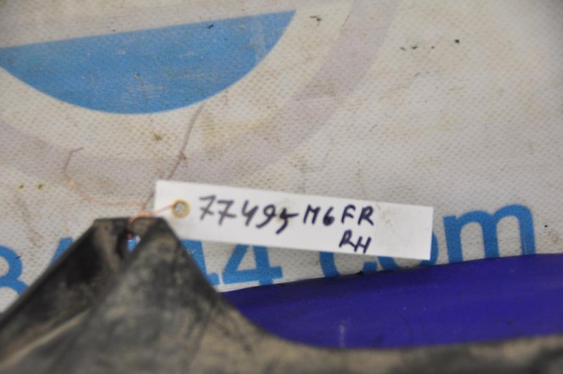 Кронштейн крепления фары передний правый 6 GG 02-07 Кронштейн крепления фары передний правый 6 GG 02-07