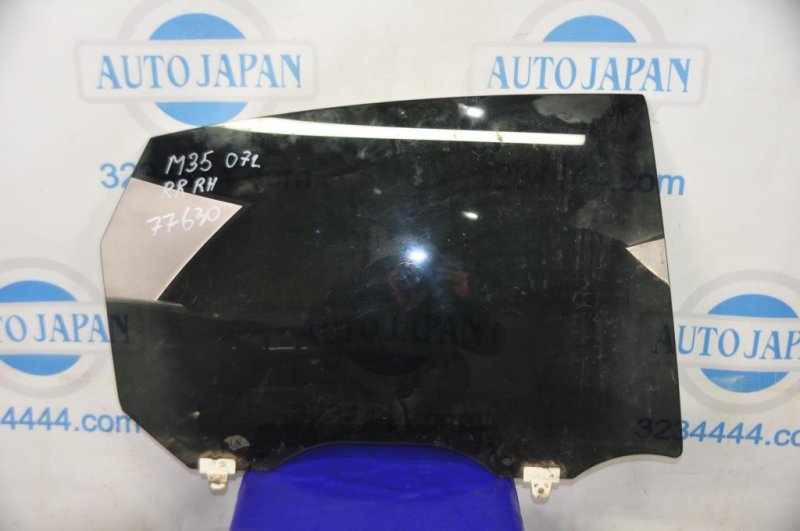 Стекло двери заднее правое INFINITI M35/M45 04-10 82300-EG00A Б/У