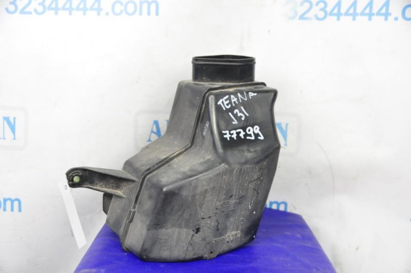 Запчасть резонатор воздушного фильтра NISSAN TEANA J31 03-07 16585-9Y500 Б/У Резонатор воздушного фильтра NISSAN TEANA J31 03-07 16585-9Y500 Б/У