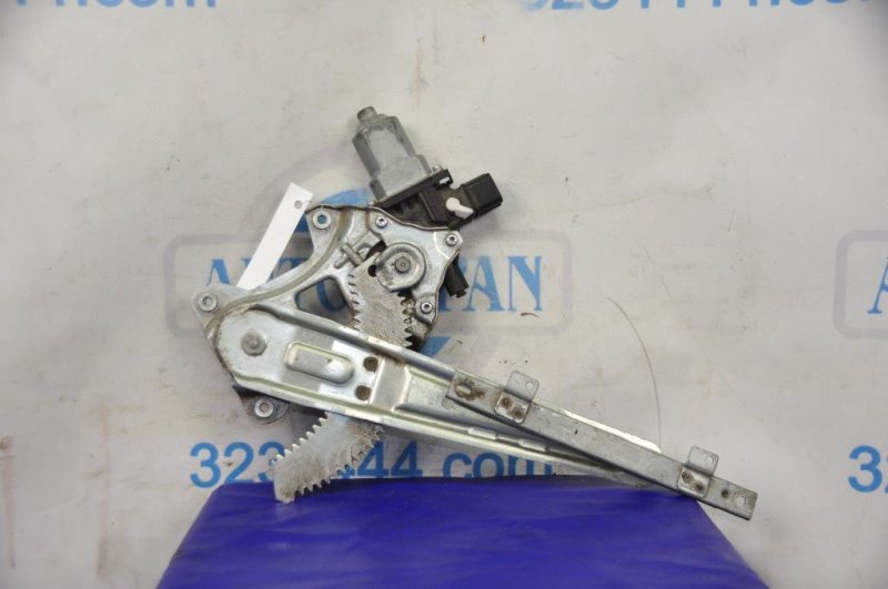 Стеклоподъемник задний левый MITSUBISHI LANCER X 10 07-15 Стеклоподъемник задний левый MITSUBISHI LANCER X 10 07-15