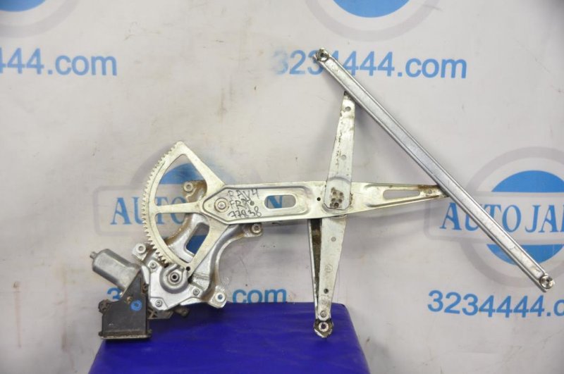 Стеклоподъемник передний правый TOYOTA RAV4 05-12 422520-10540 Б/У