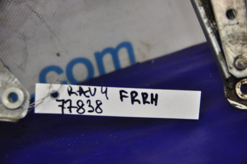 Стеклоподъемник передний правый RAV4 05-12