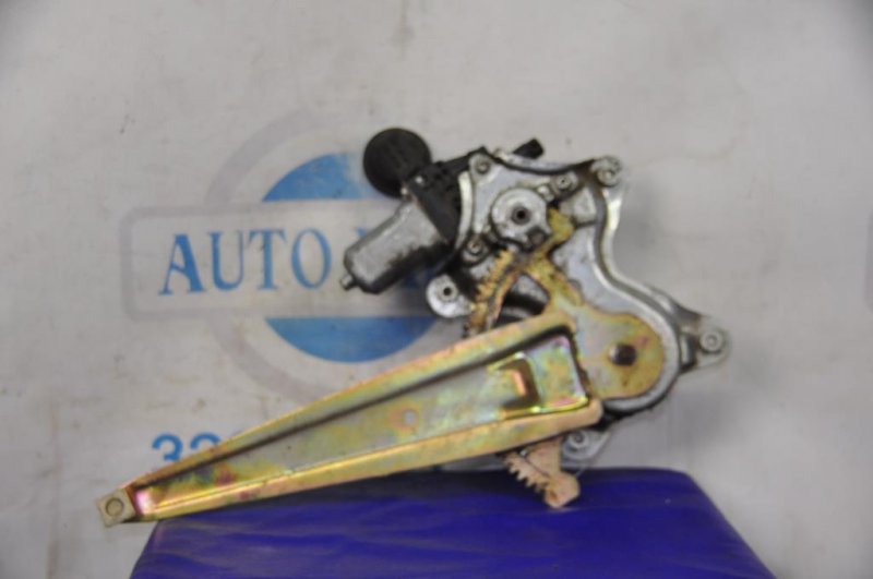 Стеклоподъемник задний левый LEXUS GX470 02-09