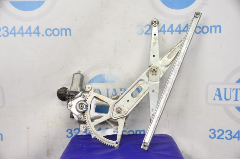 Стеклоподъемник передний левый TOYOTA PRIUS - 20 03-11