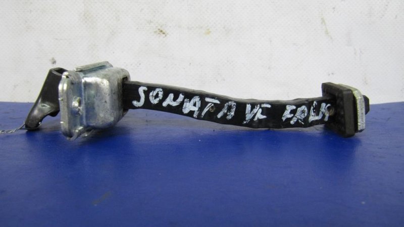 Запчасть ограничитель двери передний левый HYUNDAI SONATA YF 10-14 79390-3S000 Б/У Ограничитель двери передний левый HYUNDAI SONATA YF 10-14 79390-3S000 Б/У