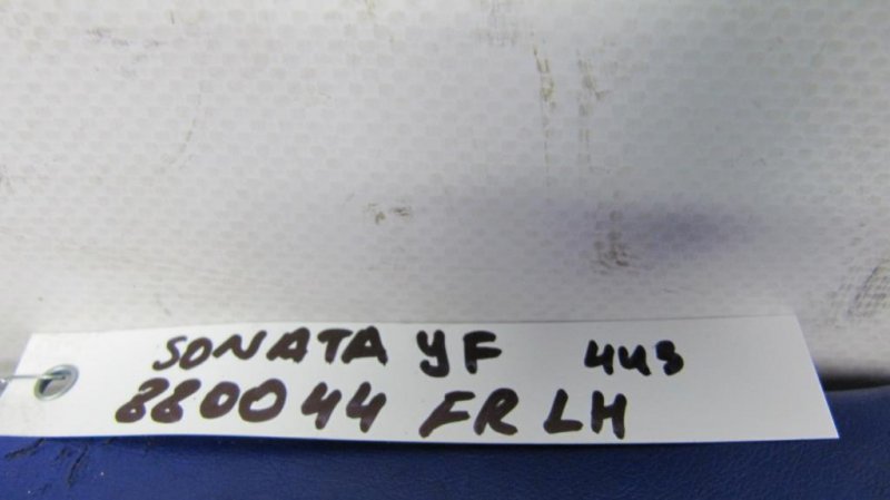 Петля двери нижняя передняя левая SONATA YF 10-14 Петля двери нижняя передняя левая SONATA YF 10-14