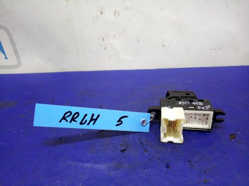 Кнопка стеклоподъемника задняя левая FX S50 03-08 2007 Внедорожник 3.5 Кнопка стеклоподъемника задняя левая FX S50 03-08 2007 Внедорожник 3.5