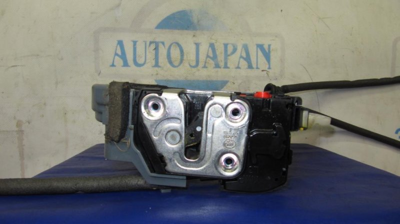 Замок двери задний левый HYUNDAI SONATA YF 10-14 Седан 2.4