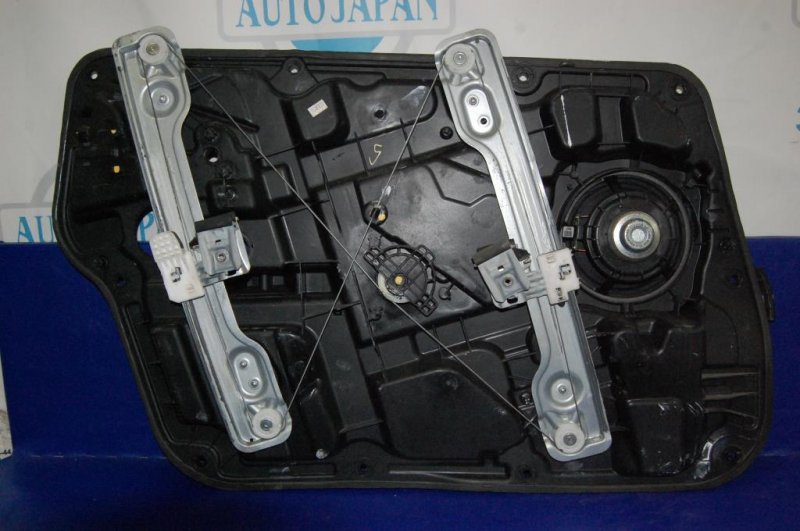 Стеклоподъемник передний правый HYUNDAI SONATA YF 10-14 Седан 2.4