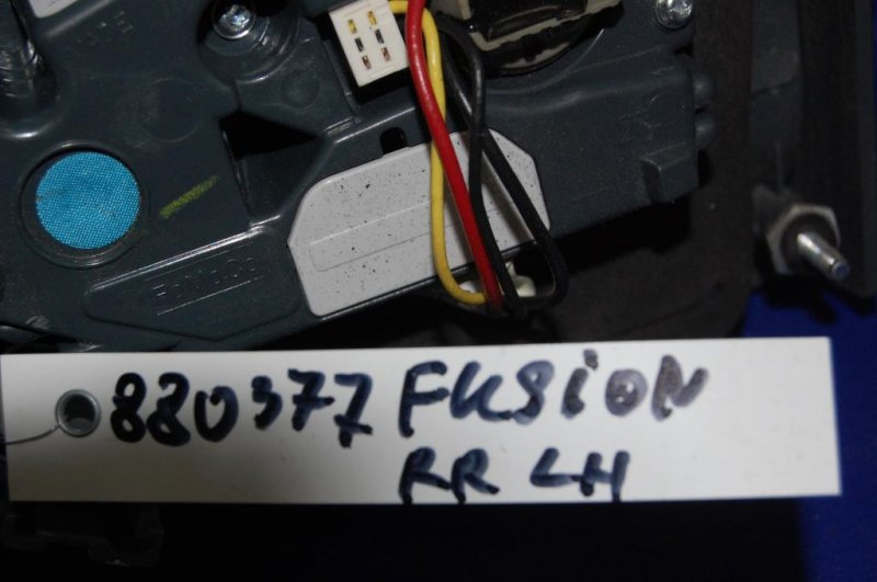 Фонарь внутренний задний левый FUSION 14- 2014 Седан 2.5