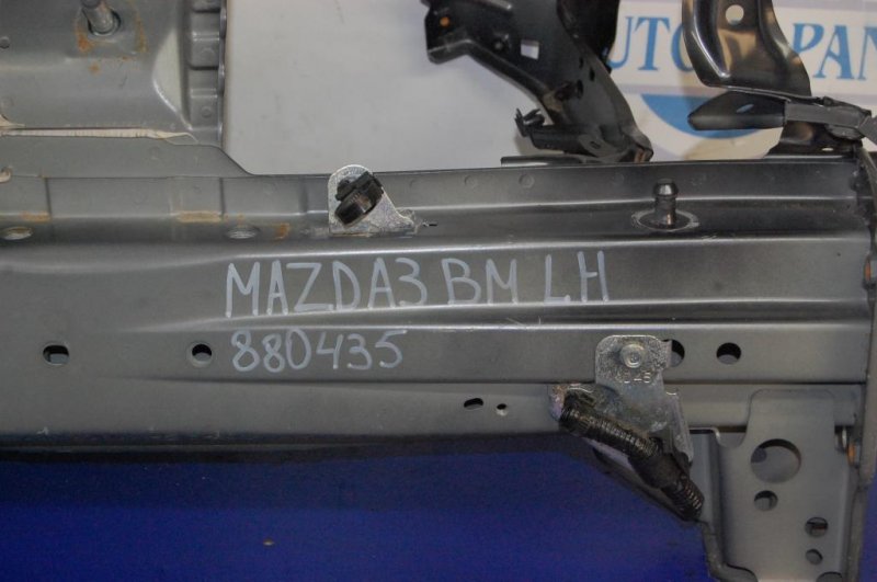 Передняя часть 3 BM 13-19 2015 Седан 2.0L 4